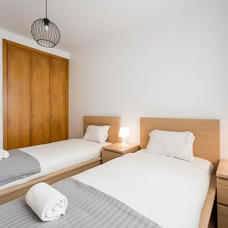 Guestready - The Perfect Urban Nest Bandeira