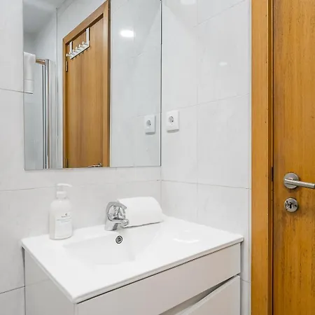 Πανσιόν Guestready - The Perfect Urban Nest Bandeira